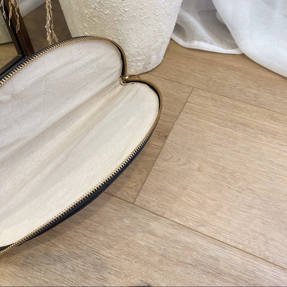 MRSALLIEXO— SOLD OUT - Picture 4 of 8